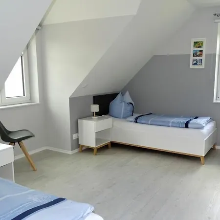 Diekkier Modern Retreat *