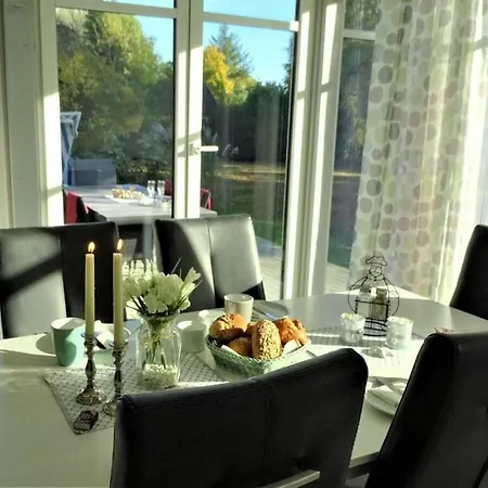 Diekkier Modern Retreat *